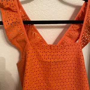 Able eyelet tank